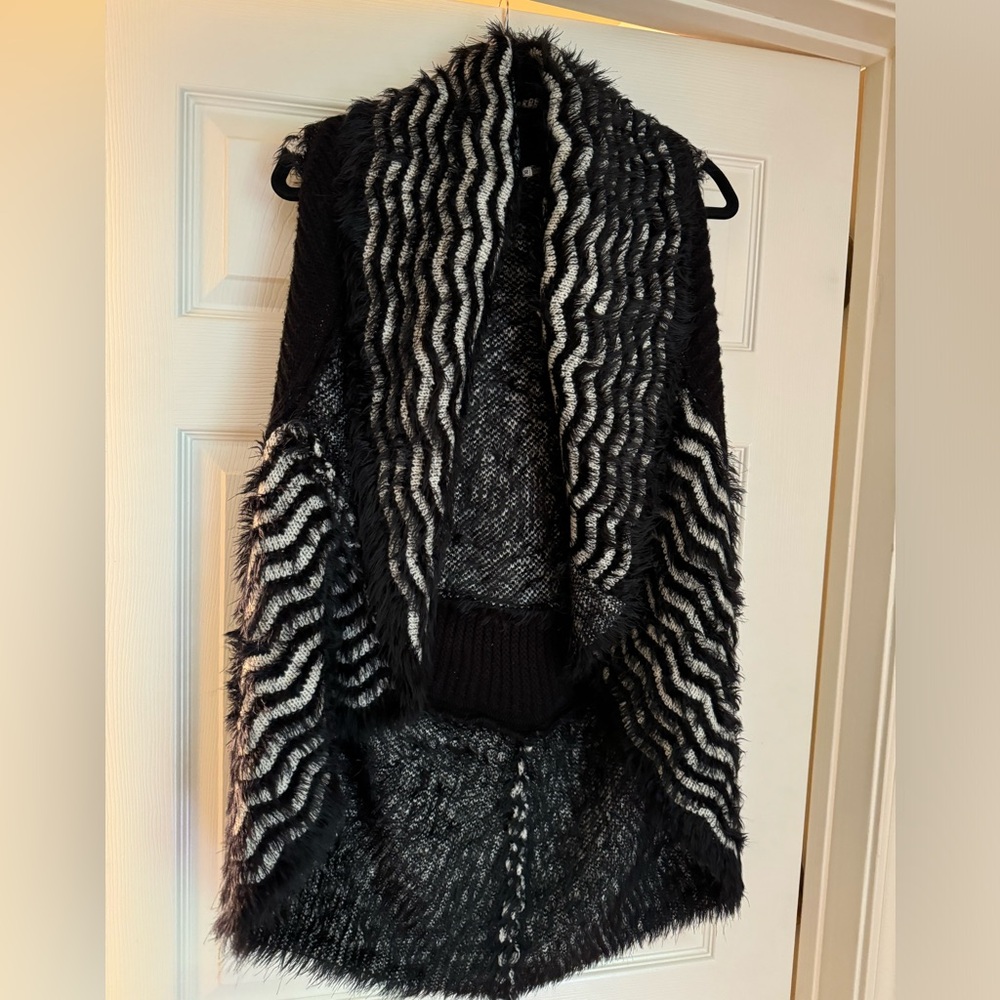 Sioni Wool Blend Eyelash Knit Shawl Cardigan Draped Sweater Vest. L/XL